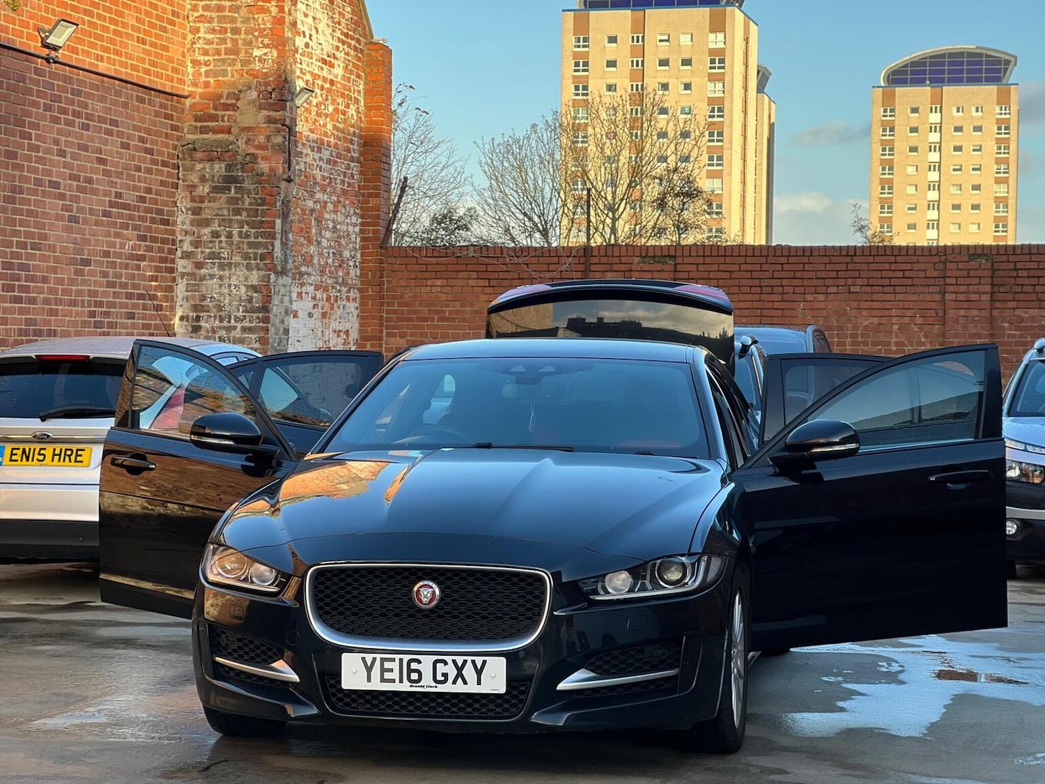 Used Jaguar XE 2016 for sale - 76605680: Photo 6