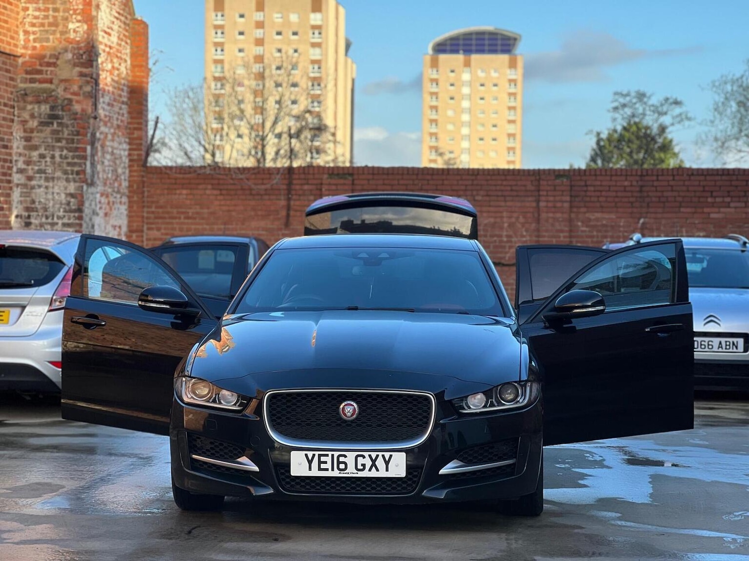 Used Jaguar XE 2016 for sale - 76605680: Photo 7