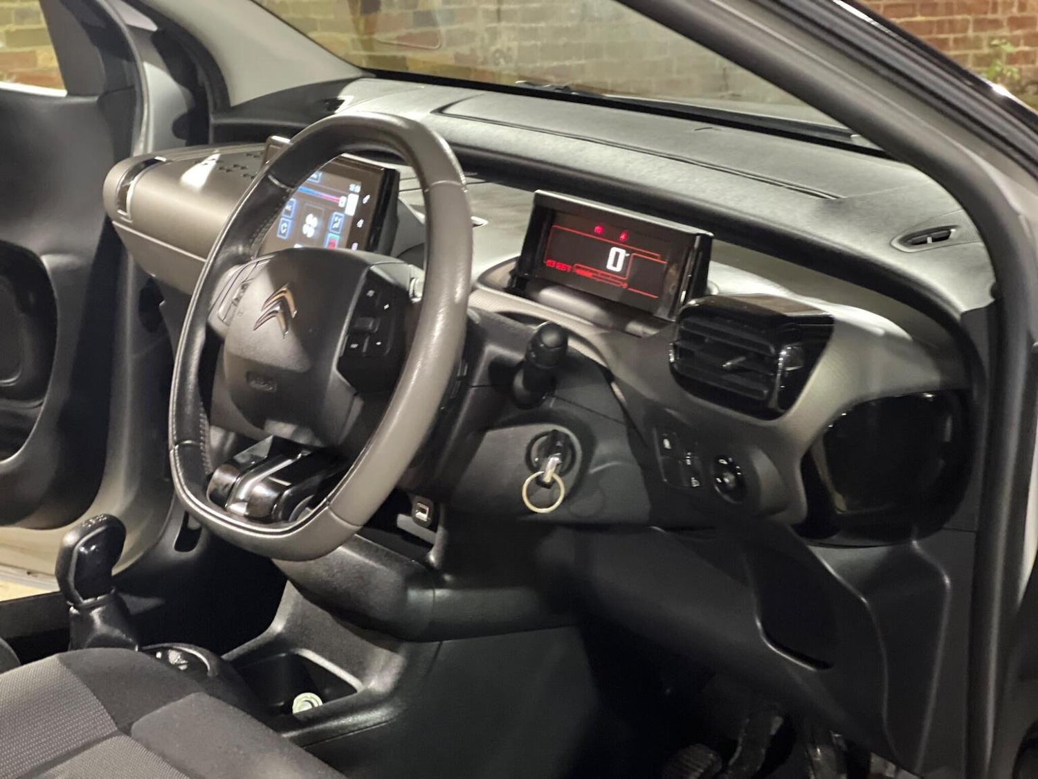 Used Citroen C4 Cactus 2016 for sale - 76605911: Photo 37