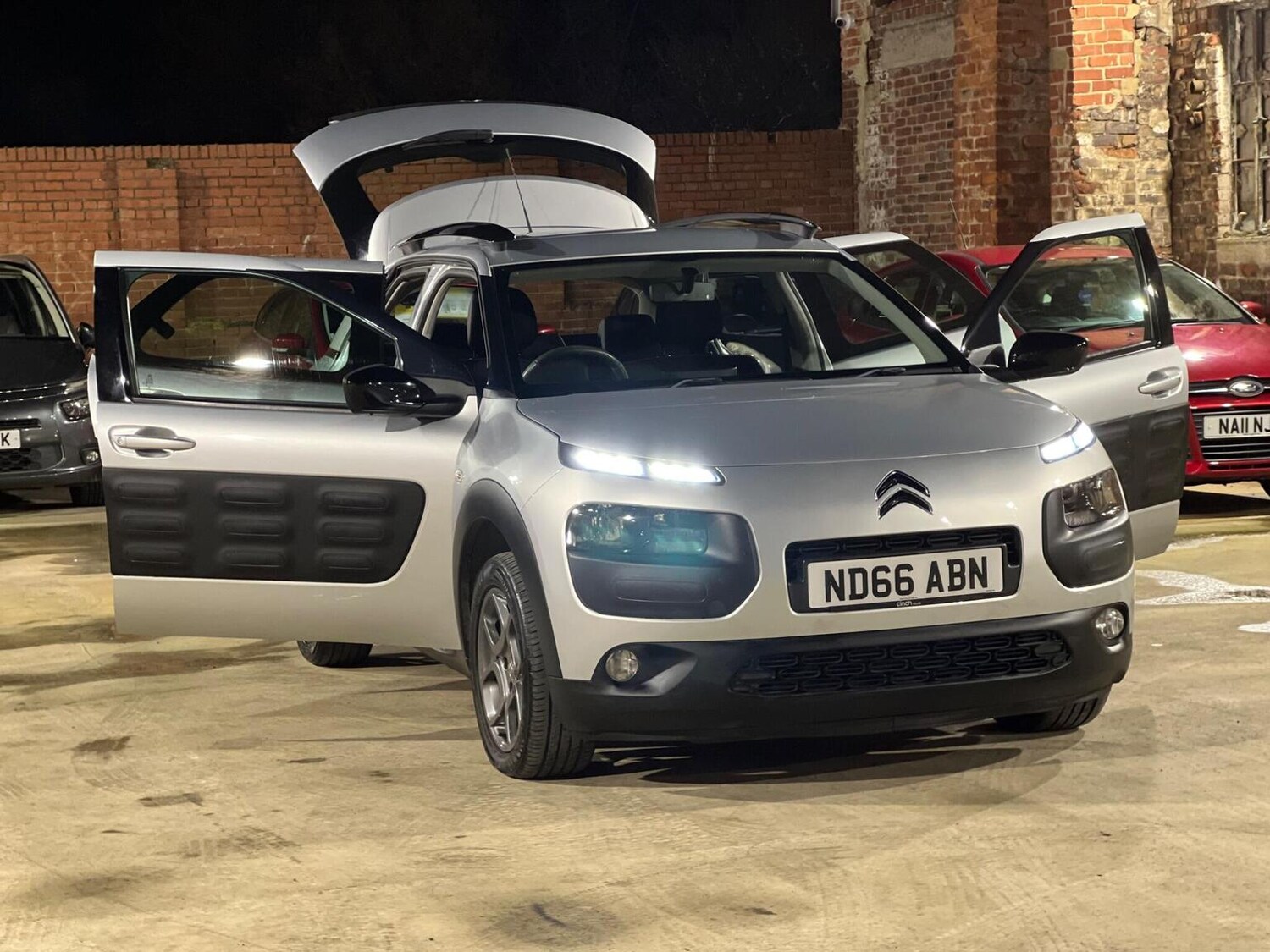 Used Citroen C4 Cactus 2016 for sale - 76605911: Photo 5