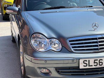 Used Mercedes-Benz C-Class 2006 for sale - 75337982: Photo