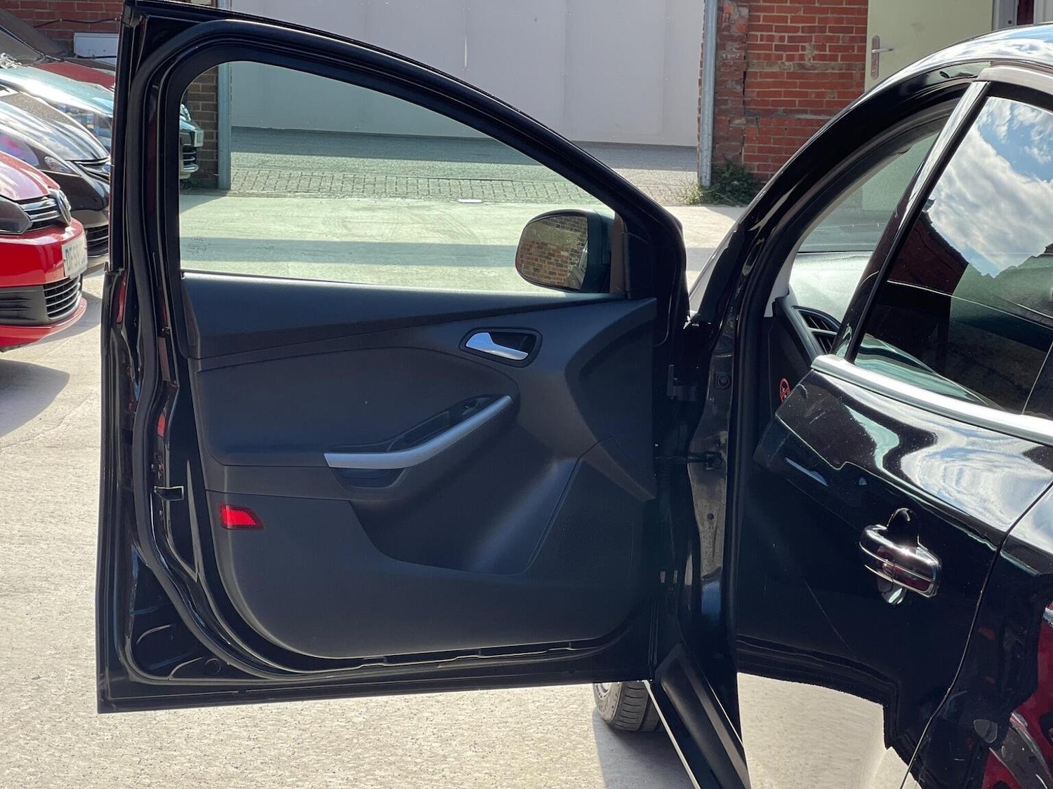 Used Ford Focus 2015 for sale - 76334813: Photo 14