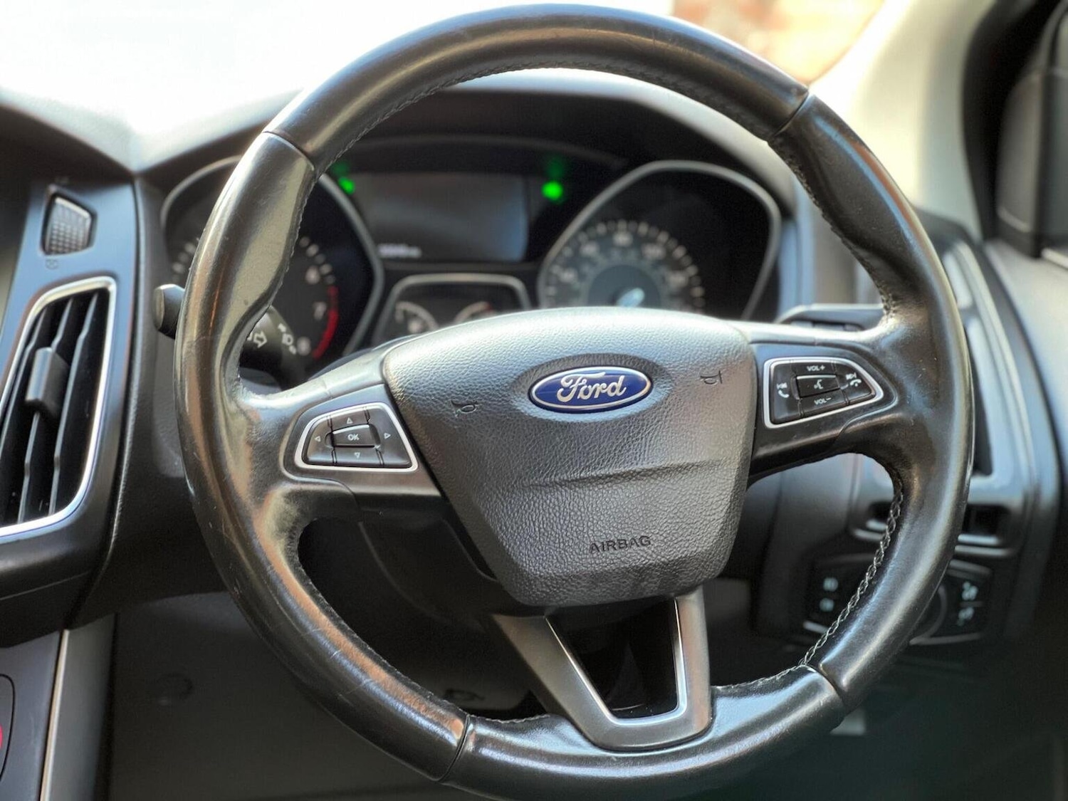 Used Ford Focus 2015 for sale - 76334813: Photo 46