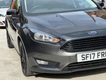 Used Ford Focus 2017 for sale - 75043660: Photo