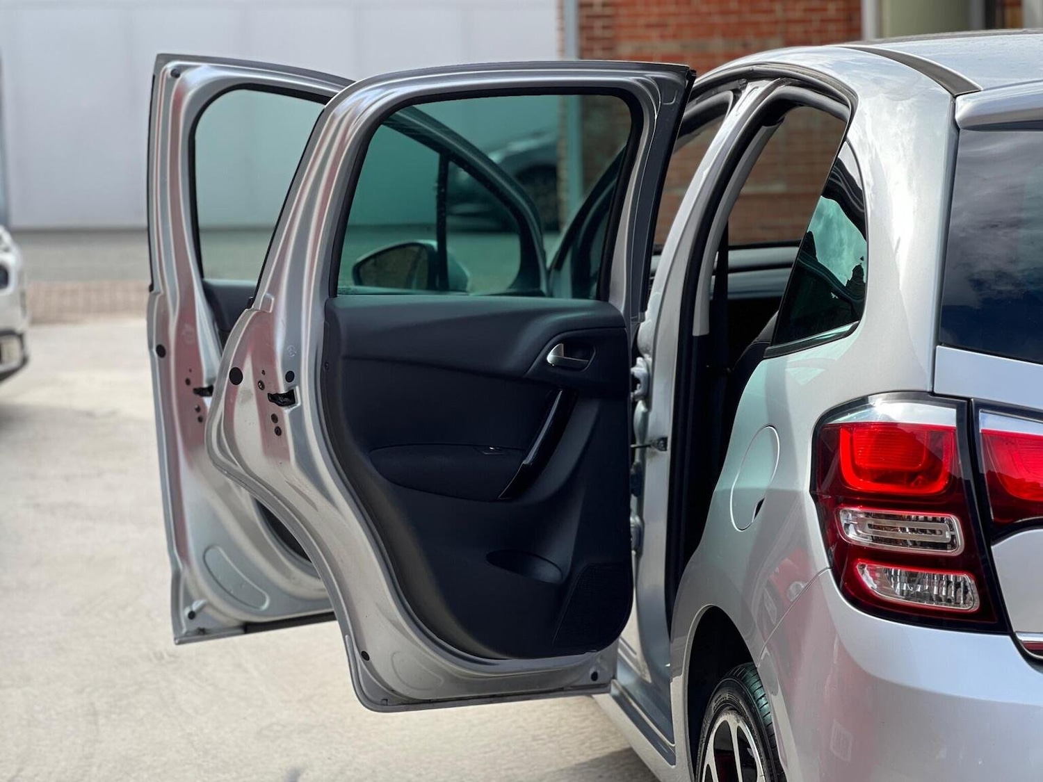 Used Citroen C3 2016 for sale - 76643433: Photo 13