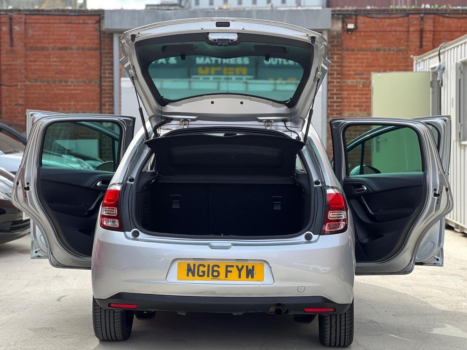 Used Citroen C3 2016 for sale - 76643433: Photo 16