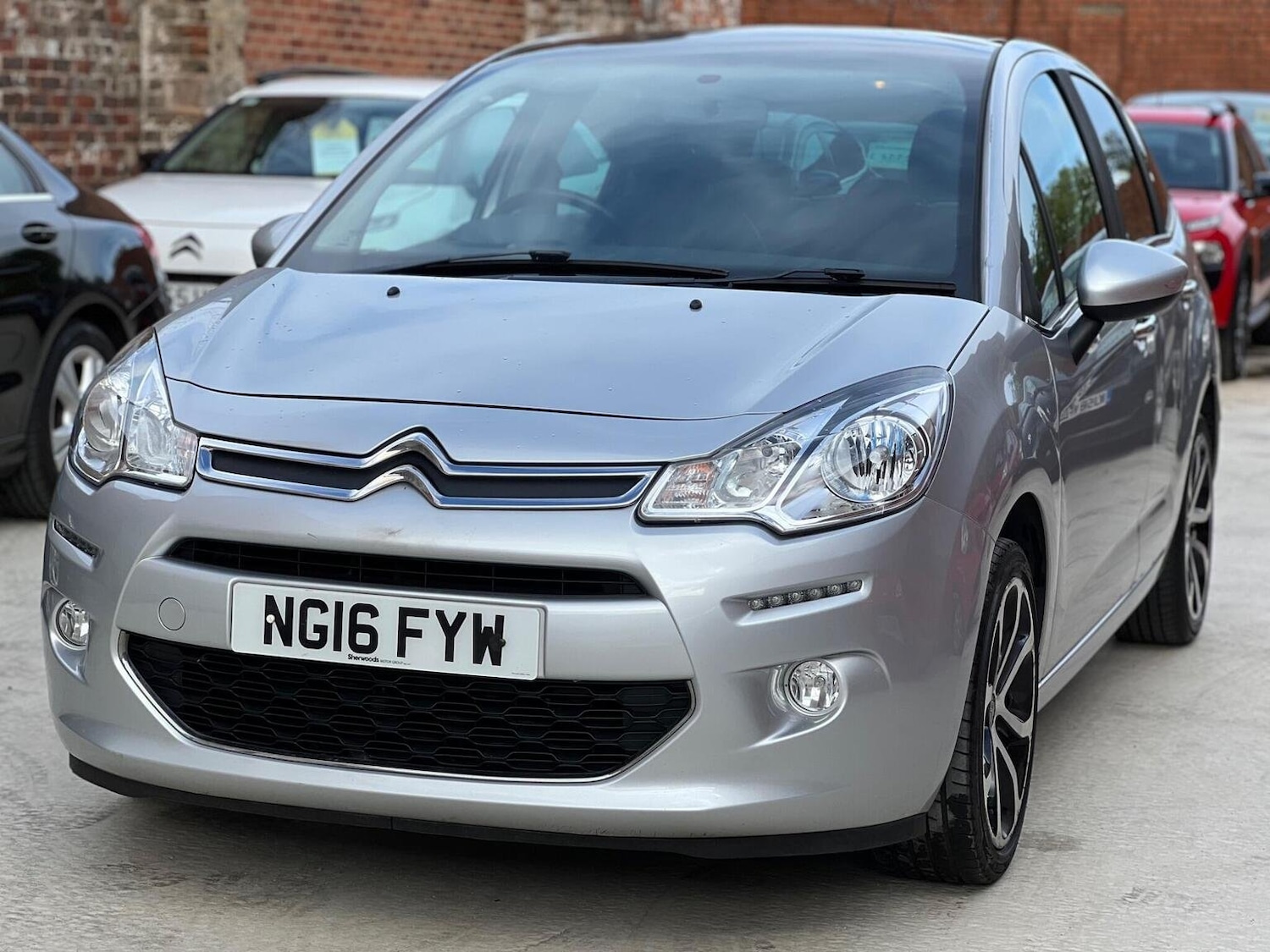 Used Citroen C3 2016 for sale - 76643433: Photo 2