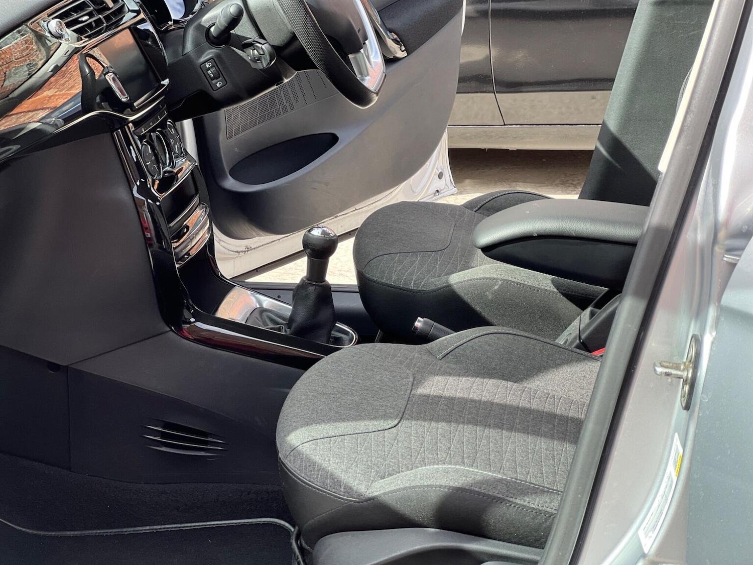 Used Citroen C3 2016 for sale - 76643433: Photo 20