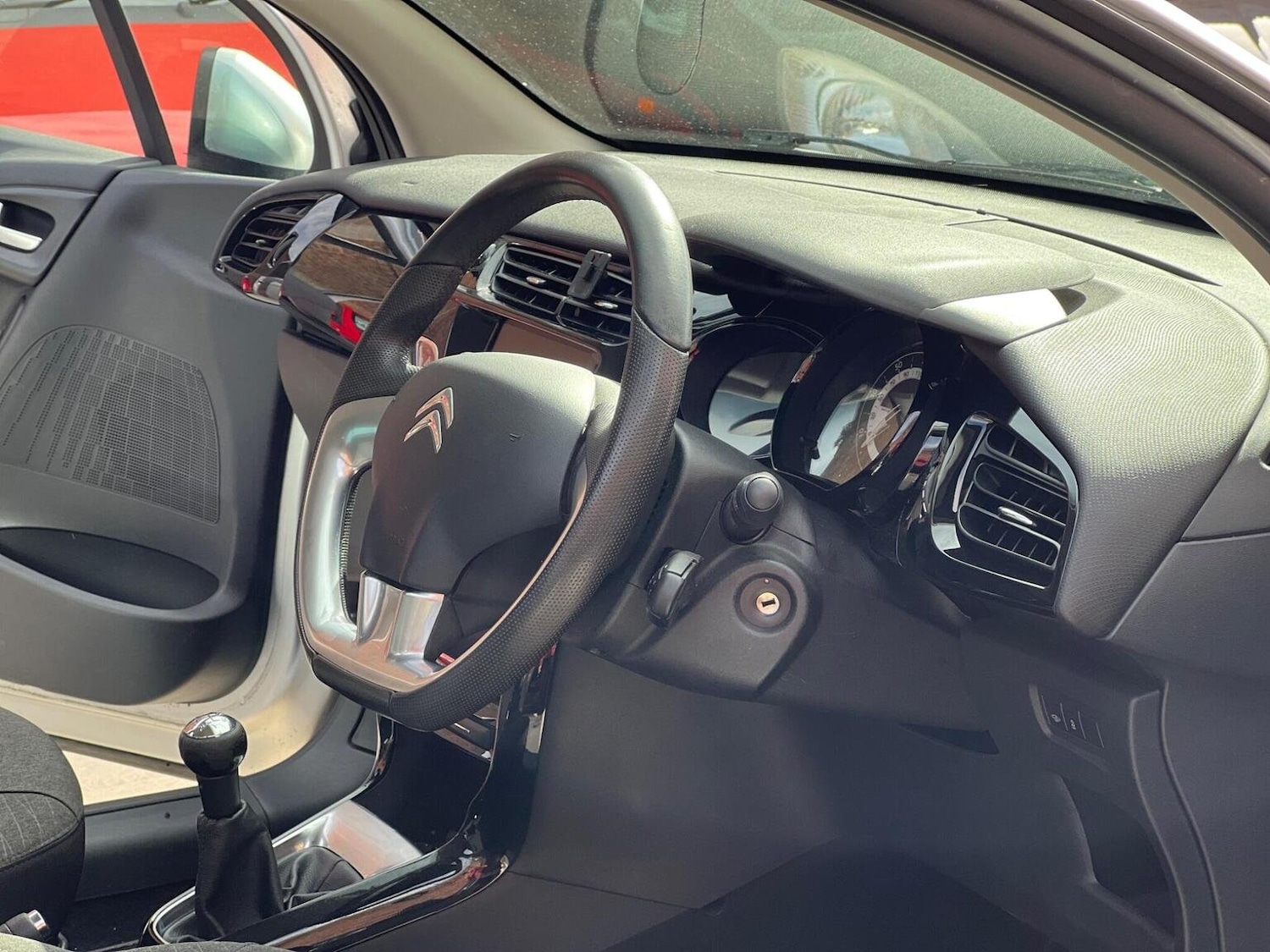 Used Citroen C3 2016 for sale - 76643433: Photo 25