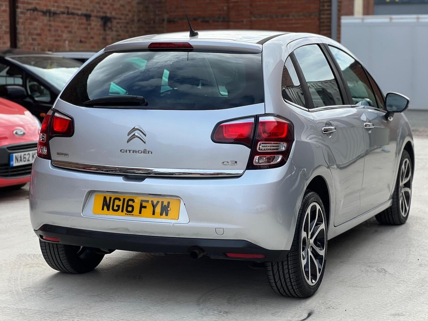 Used Citroen C3 2016 for sale - 76643433: Photo 4