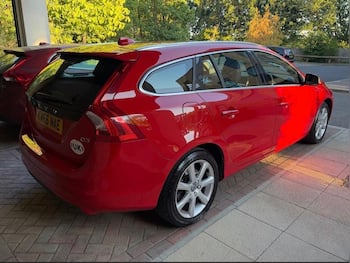Used Volvo V60 2016 for sale - 79713339: Photo
