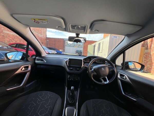 Used Peugeot 2008 2015 for sale - 76075975: Photo 16