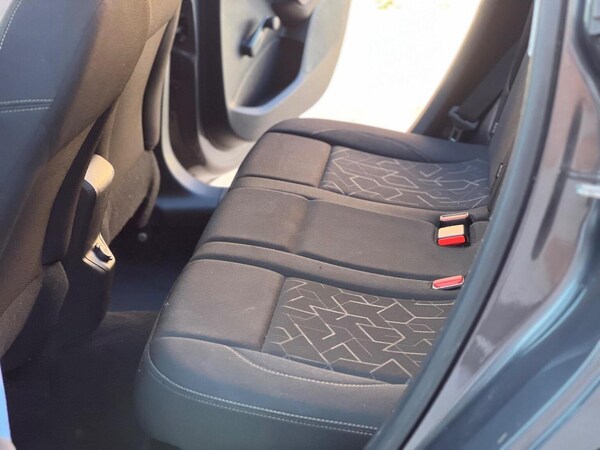 Used Peugeot 2008 2015 for sale - 76075975: Photo 18