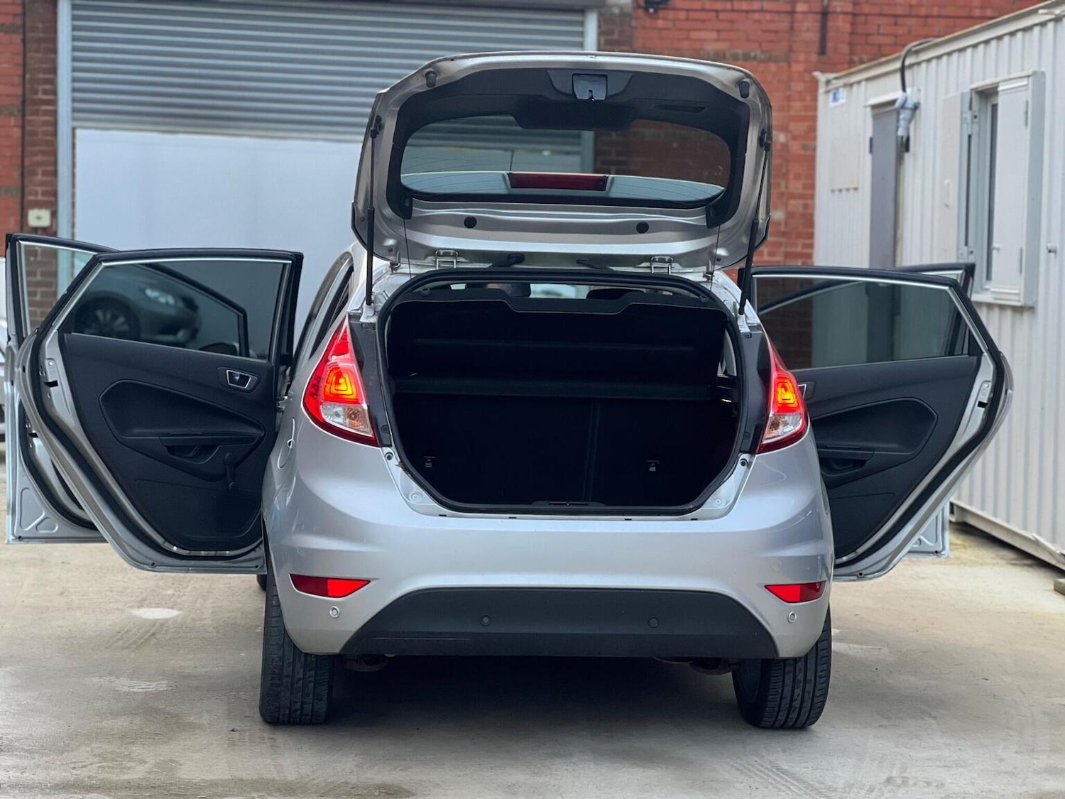 Used Ford Fiesta 2015 for sale - 76821580: Photo 16