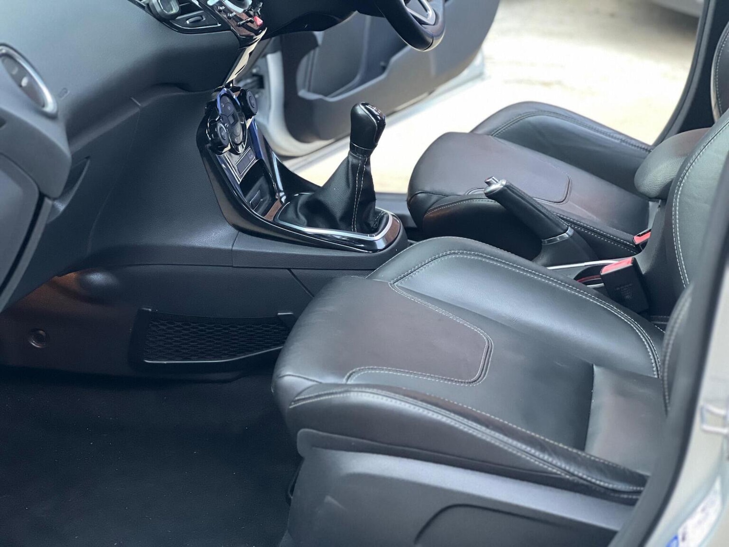 Used Ford Fiesta 2015 for sale - 76821580: Photo 18