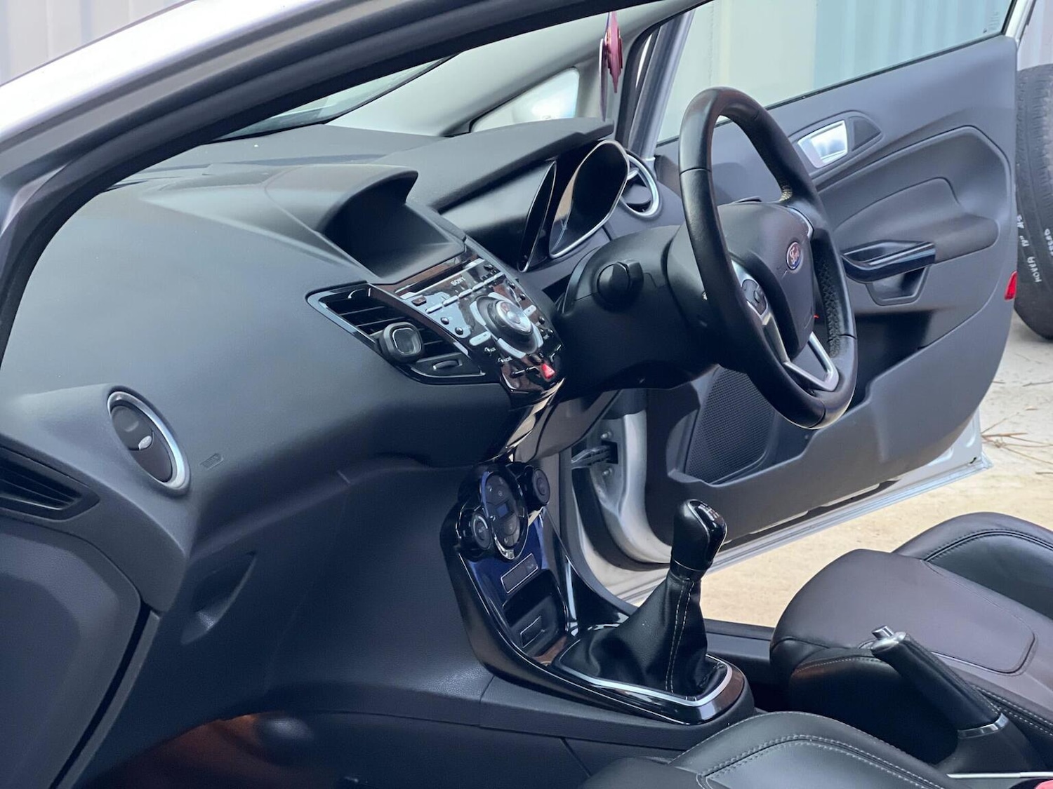 Used Ford Fiesta 2015 for sale - 76821580: Photo 19