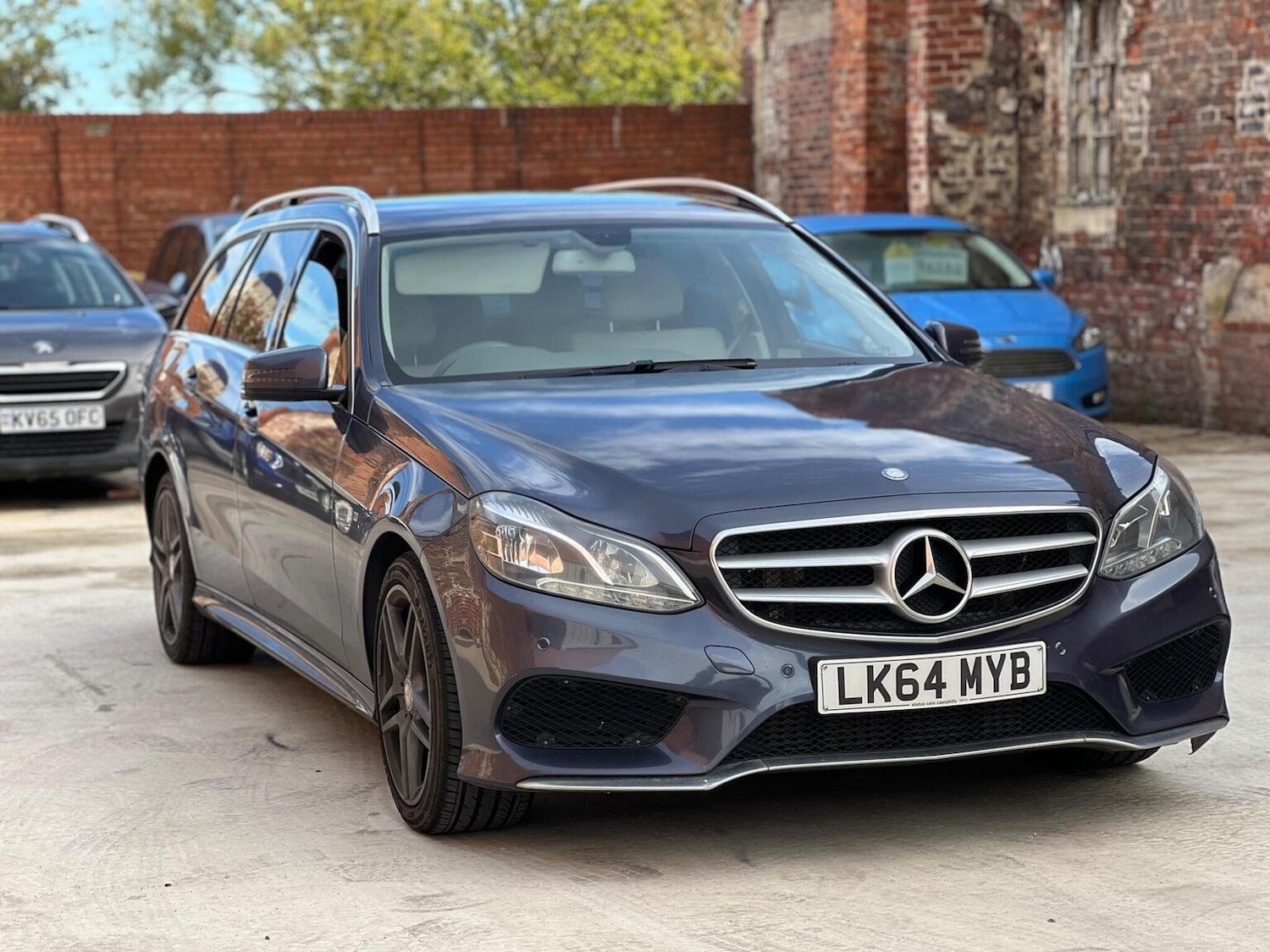 Used Mercedes-Benz E-Class 2014 for sale - 76107294: Photo 1