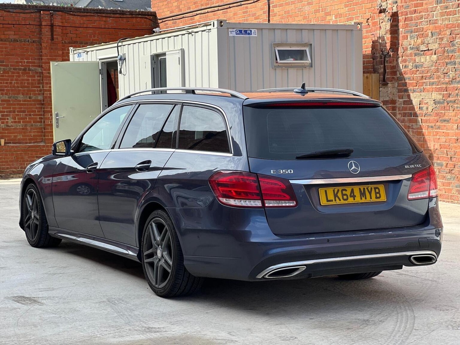 Used Mercedes-Benz E-Class 2014 for sale - 76107294: Photo 10