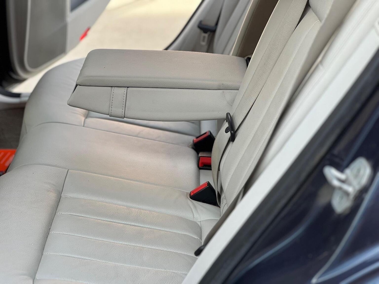 Used Mercedes-Benz E-Class 2014 for sale - 76107294: Photo 25