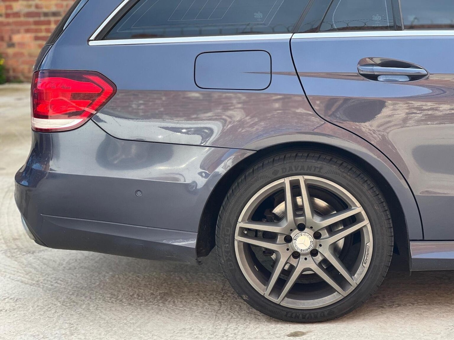 Used Mercedes-Benz E-Class 2014 for sale - 76107294: Photo 7