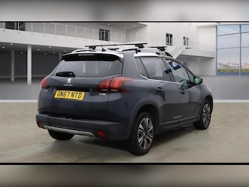 Used Peugeot 2008 2017 for sale - 76430931: Photo