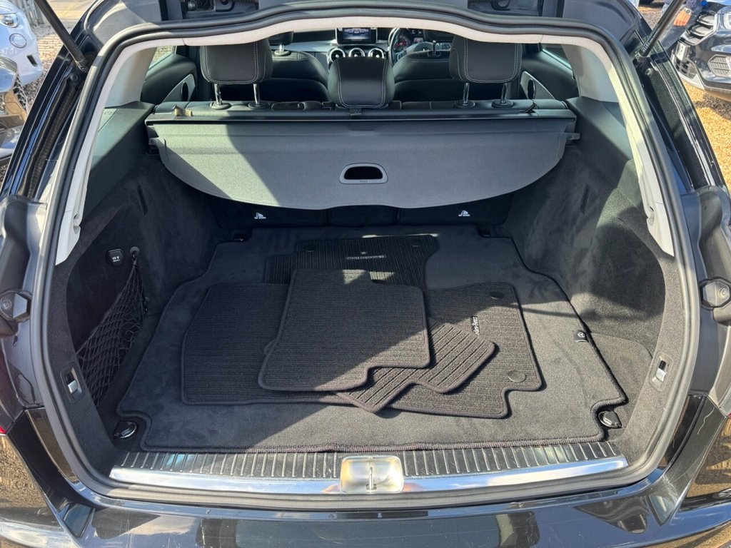 Used Mercedes-Benz C Class 2015 for sale - 76098165: Photo 10