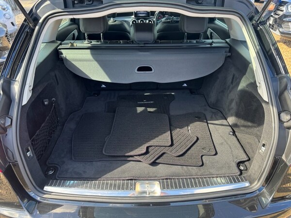 Used Mercedes-Benz C-Class 2015 for sale - 76098165: Photo 10