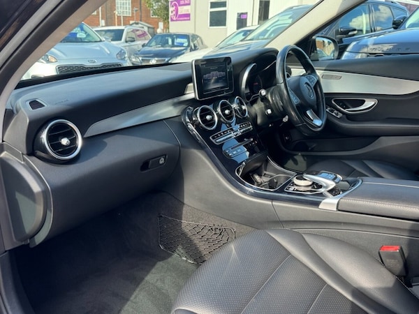 Used Mercedes-Benz C-Class 2015 for sale - 76098165: Photo 17