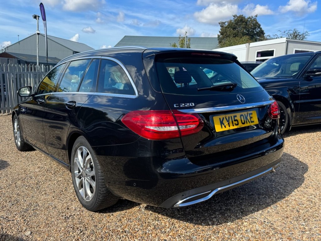 Used Mercedes-Benz C Class 2015 for sale - 76098165: Photo 3