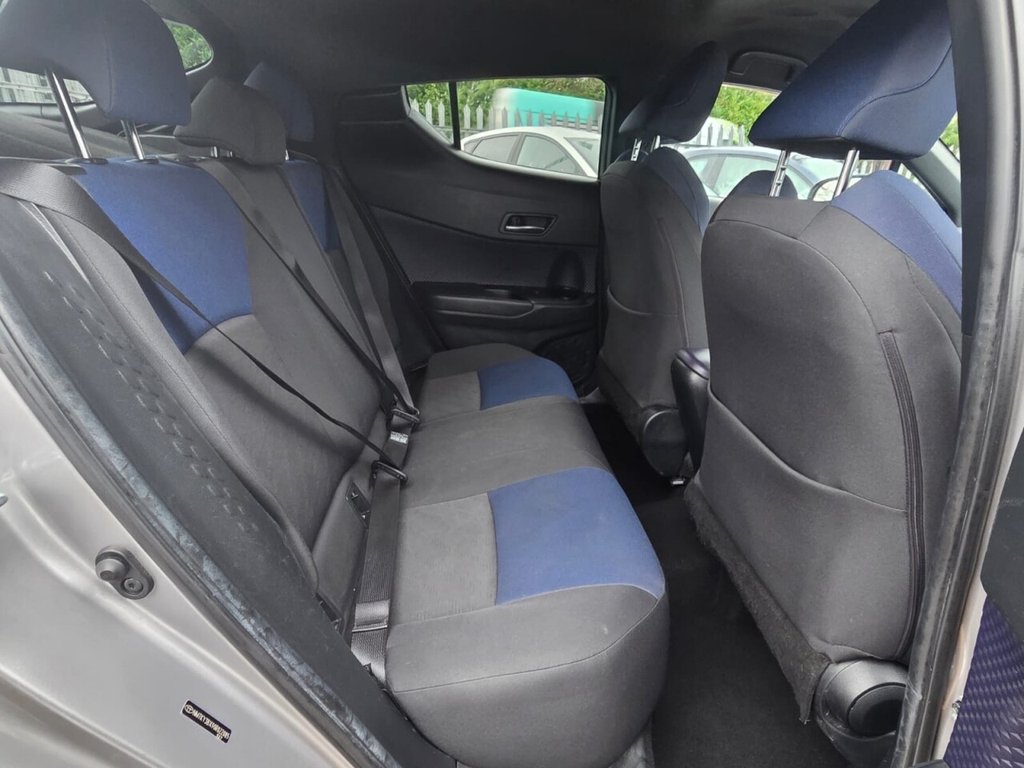 Used Toyota C-HR 2017 for sale - 77122334: Photo 10