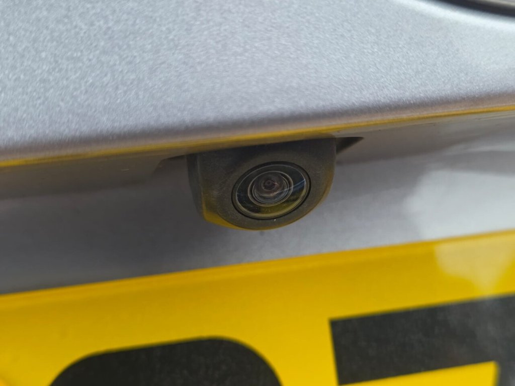 Used Toyota C-HR 2017 for sale - 77122334: Photo 12