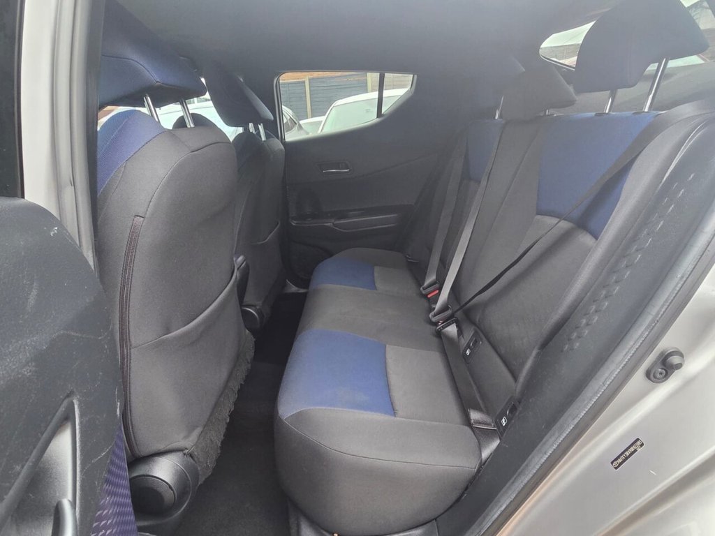 Used Toyota C-HR 2017 for sale - 77122334: Photo 16