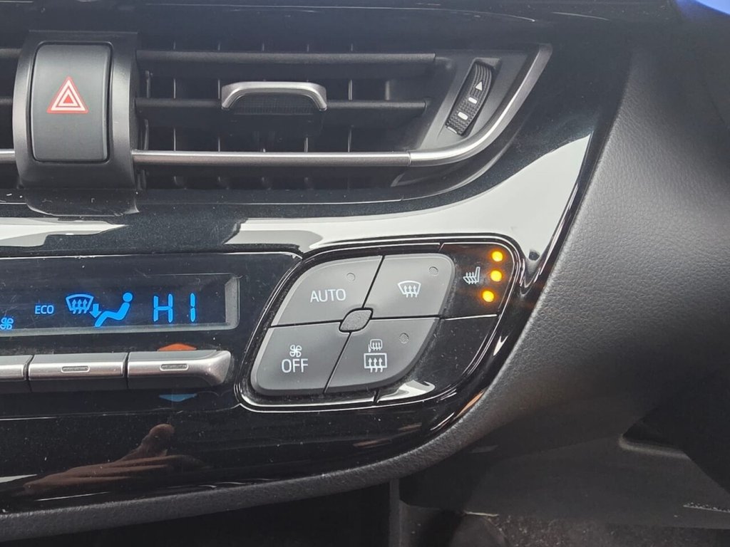 Used Toyota C-HR 2017 for sale - 77122334: Photo 17