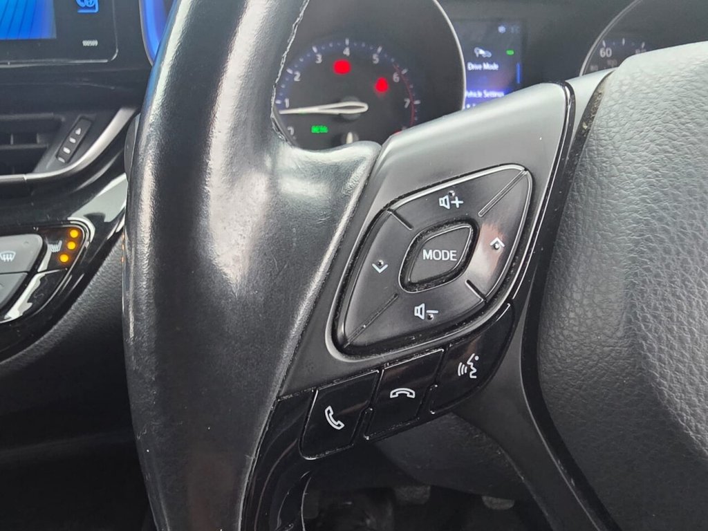 Used Toyota C-HR 2017 for sale - 77122334: Photo 23