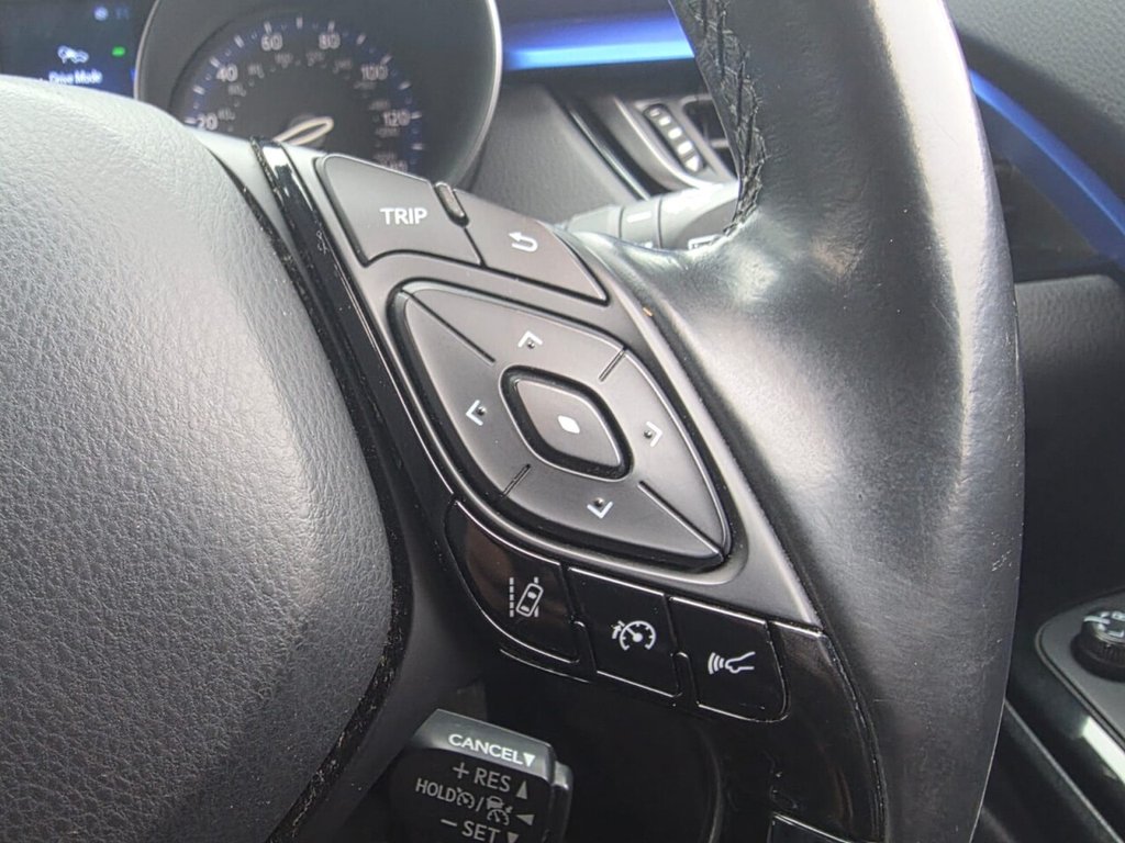 Used Toyota C-HR 2017 for sale - 77122334: Photo 30