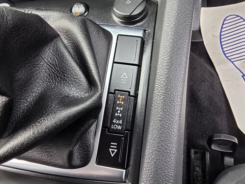 Used Volkswagen Amarok 2016 for sale - 78200944: Photo 41