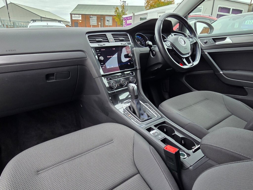 Used Volkswagen Golf 2020 for sale - 76163059: Photo 12