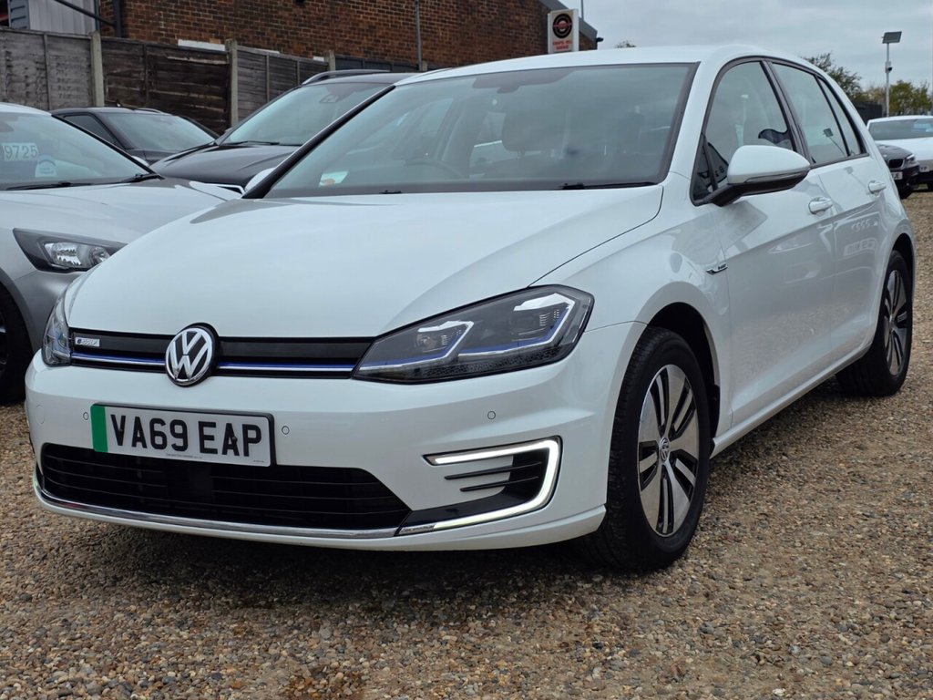 Used Volkswagen Golf 2020 for sale - 76163059: Photo 2