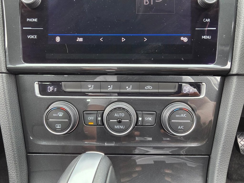 Used Volkswagen Golf 2020 for sale - 76163059: Photo 24