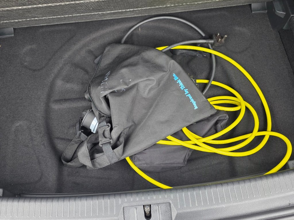 Used Volkswagen Golf 2020 for sale - 76163059: Photo 9