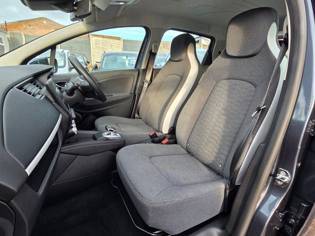 Used Renault Zoe 2021 for sale - 76783794: Photo 14