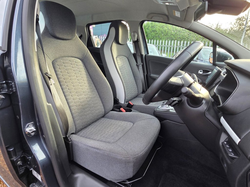 Used Renault Zoe 2021 for sale - 76783794: Photo 17