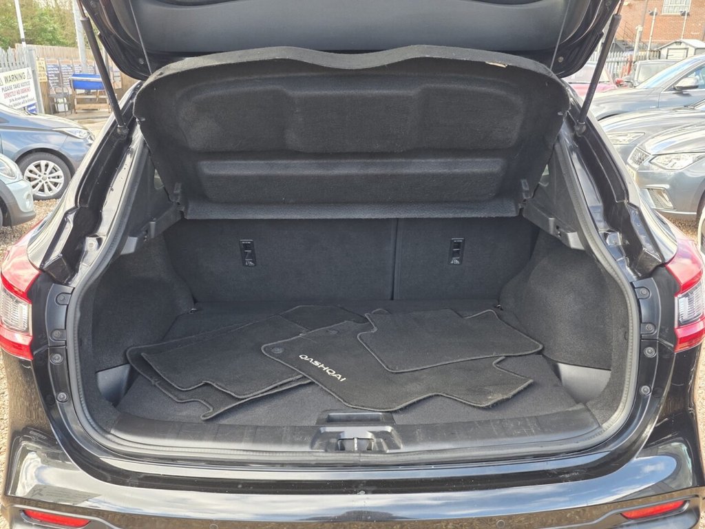 Used Nissan Qashqai 2018 for sale - 77655071: Photo 11