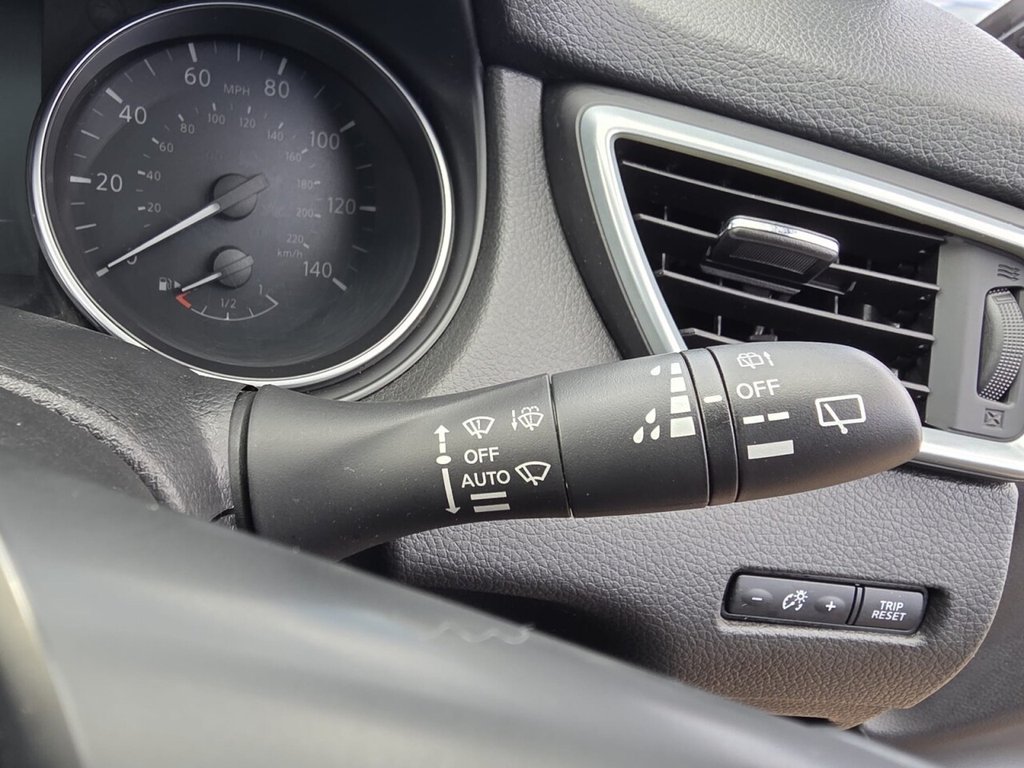 Used Nissan Qashqai 2018 for sale - 77655071: Photo 14