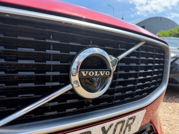Used Volvo XC60 2018 for sale - 78943810: Photo