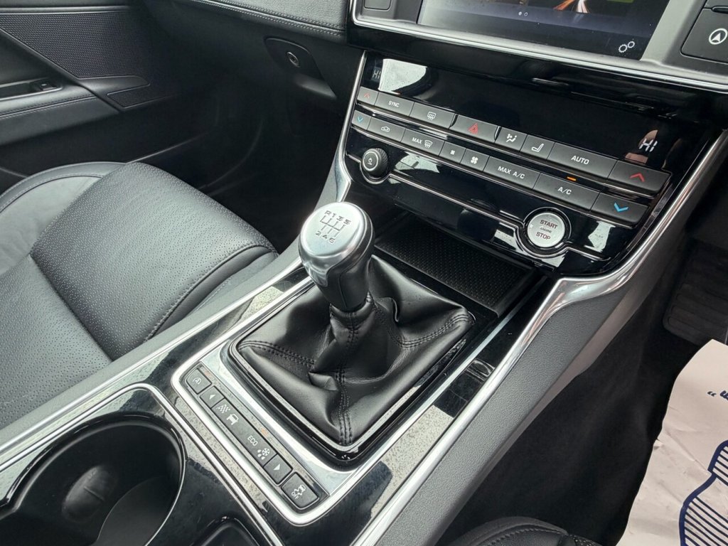 Used Jaguar XE 2015 for sale - 78097176: Photo 32