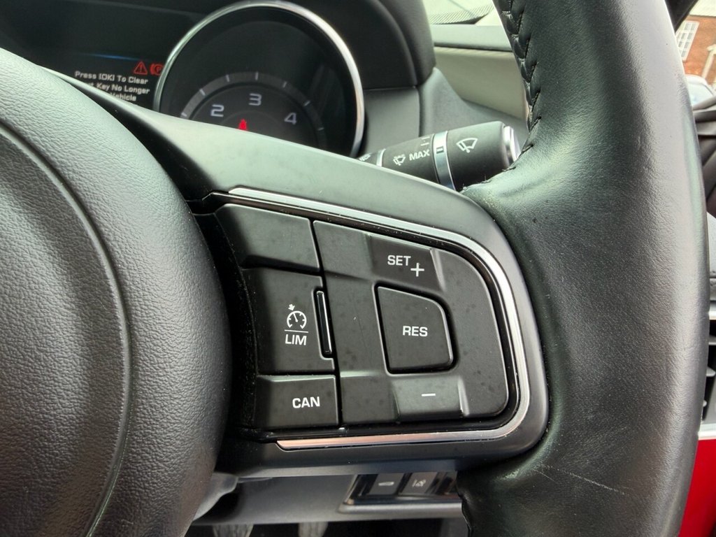 Used Jaguar XE 2015 for sale - 78097176: Photo 41