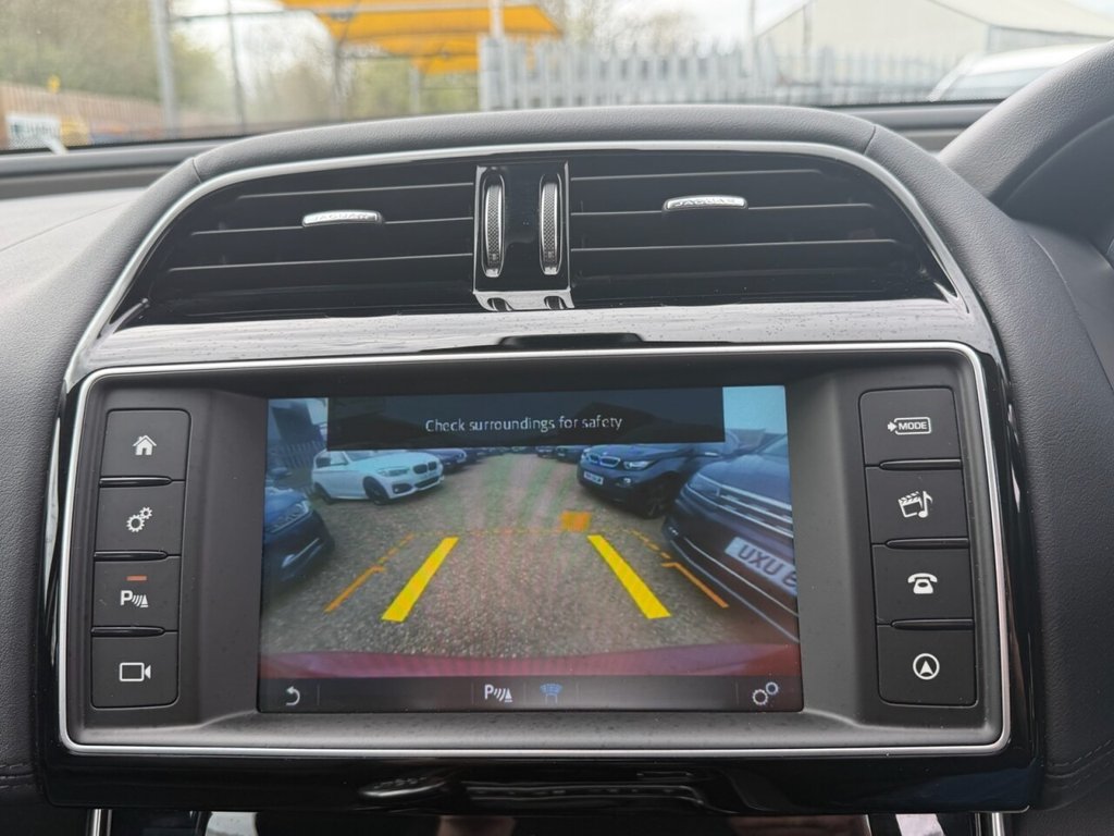 Used Jaguar XE 2015 for sale - 78097176: Photo 45