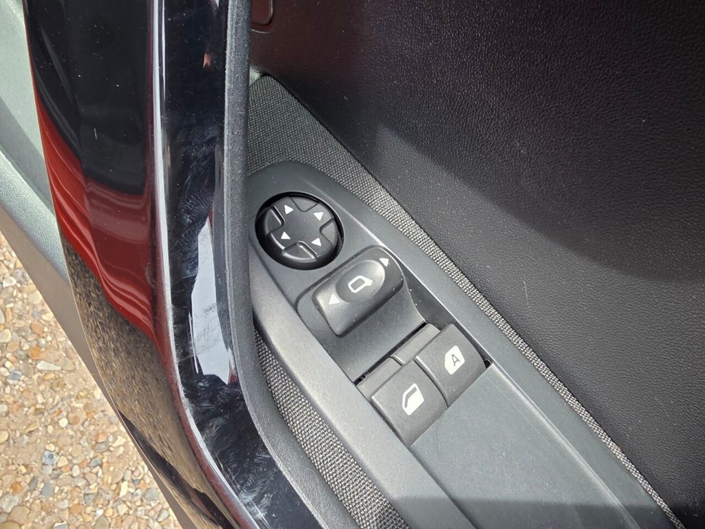 Used Peugeot 208 2017 for sale - 78181626: Photo 25