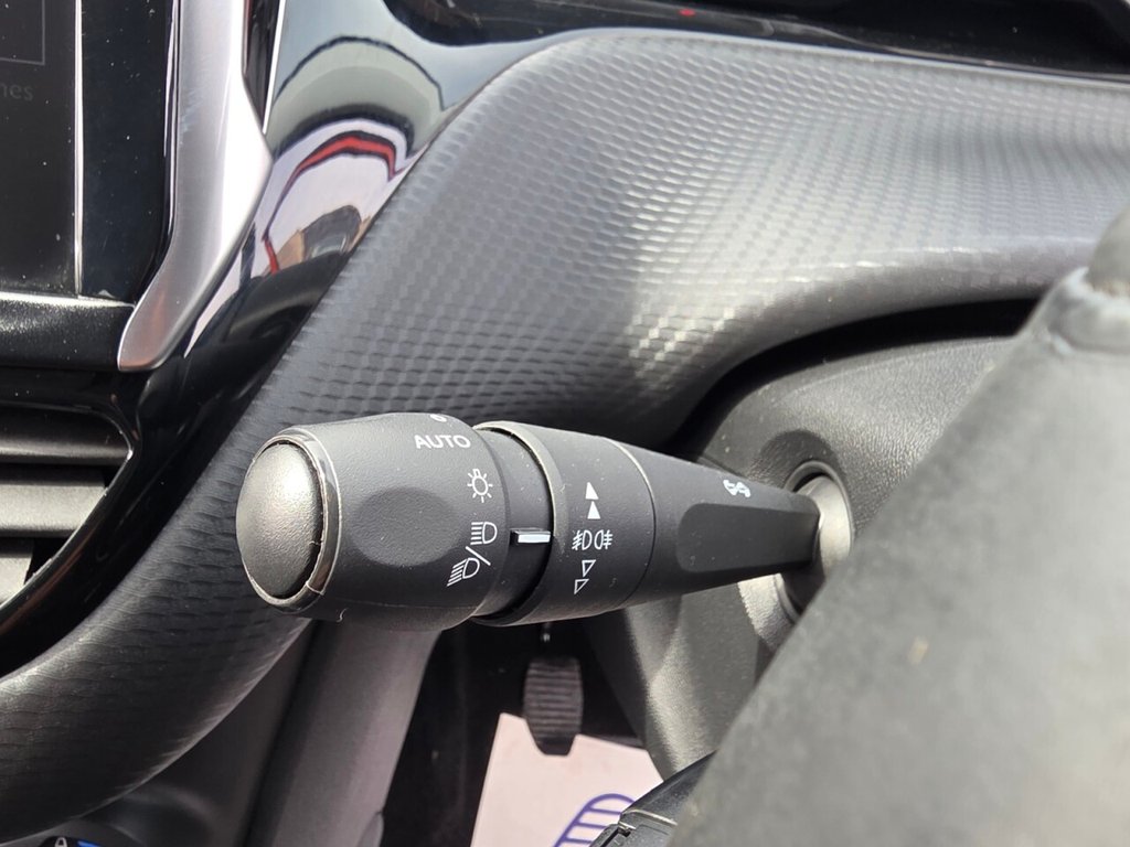 Used Peugeot 208 2017 for sale - 78181626: Photo 26